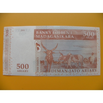 bankovka 500 madagarských ariarů/2004 hzg
