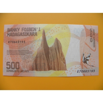 bankovka 500 madagarských ariarů/2017dddd