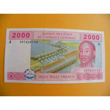 bankovka 2000 franků CFA/2002