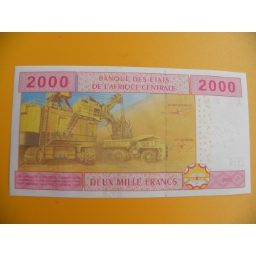 bankovka 2000 franků CFA/2002