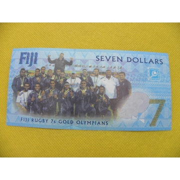 bankovka 7 dollars - Fiji 2017 /UNC