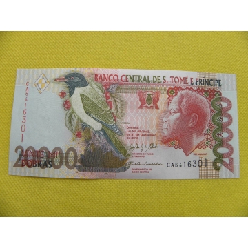 bankovka 20000 dobras - Saint Thomas a Prince 2013 /UNC