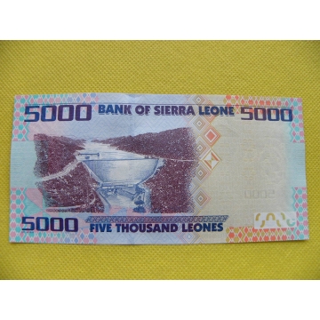 bankovka 5000 leones Sierra Leone 2021/UNC