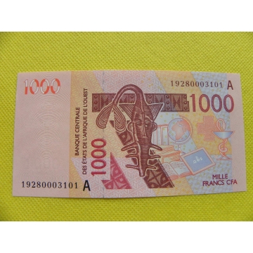 bankovka 1000 francs CFA zádní afrika 2003 /UNC