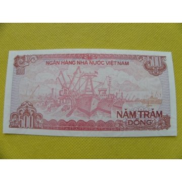 bankovka 500 dong Vietnam 1988 /UNC 