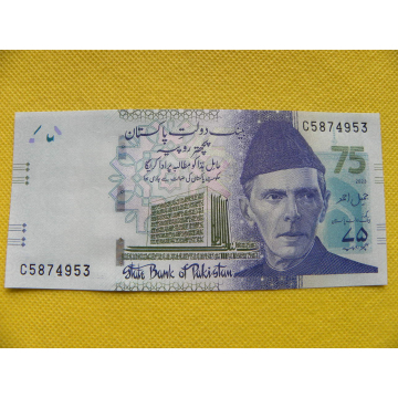 bankovka 75 rupees Pakistán...
