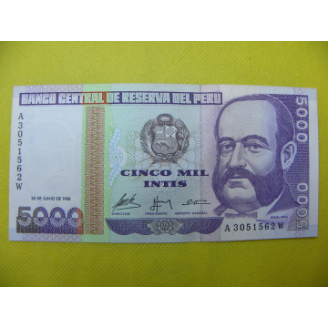 bankovka 5000 intis Peru...