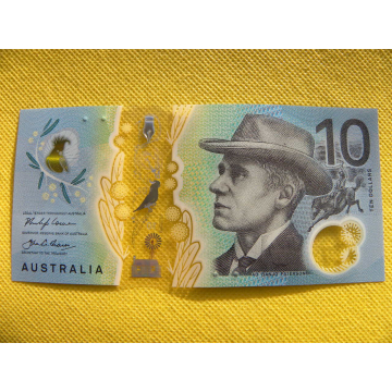 bankovka 10 dollars...