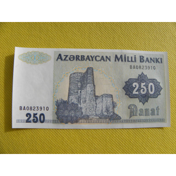 bankovka 250 manat...