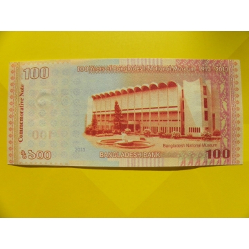 bankovka 100 taka