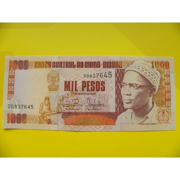 bankovka 1000 pesos - série DD