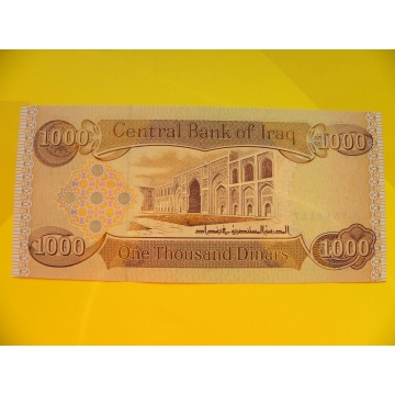 bankovka 1000 dinárů
